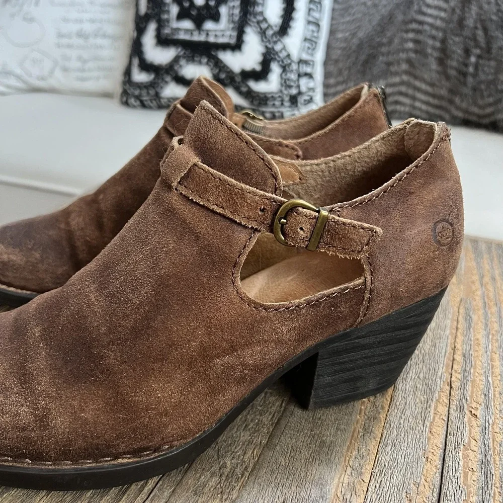 Born Ankle Booties Mendocino 7.5 Brown Suede Leather Western Boho Distressed